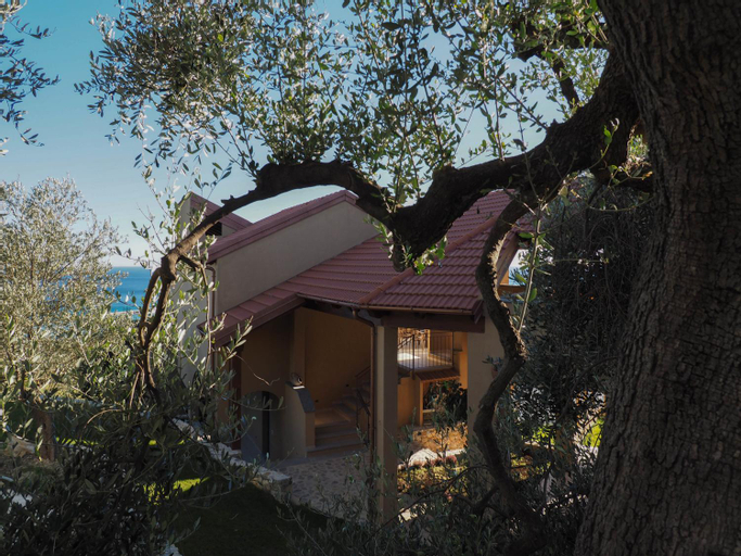 Exterior & Views 1, Agriturismo "I Castellari", Savona