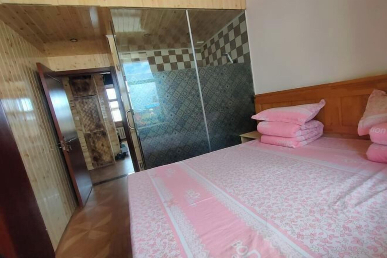 Bedroom, Mohe Arctic Village Time Travel Youth Hostel, Daxing'anling