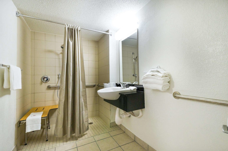 Bathroom 3, Motel6 Springfield, VA - Washington DC Southwest, Fairfax
