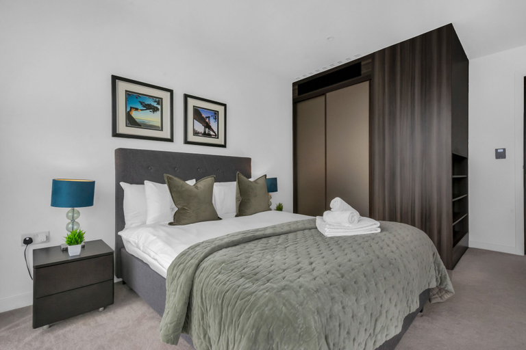 Bedroom 3, Premium One bedroom apartment City Road Basin, London