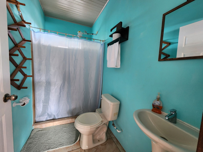 Bathroom 4, Alojamientos N&S, San Ramón