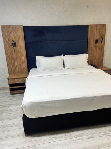 Bedroom 2, The Classio Hotel by House J, Kosofe
