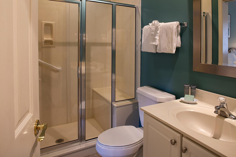 Bathroom 3, Shipyard Resort by Spinnaker Resorts, Beaufort