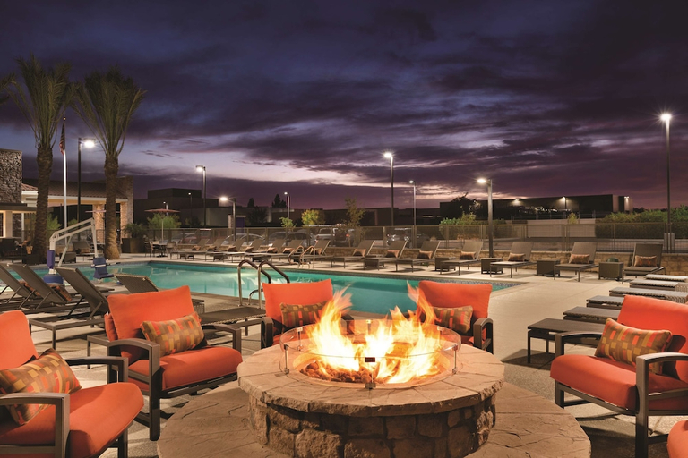 Food & Drinks 5, Home2 Suites by Hilton Phoenix/Tempe, Maricopa
