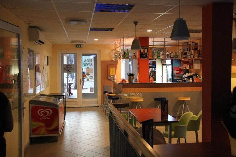 Food & Drinks 2, Teke Bowling Centrum es Sport Panzio, Szeged