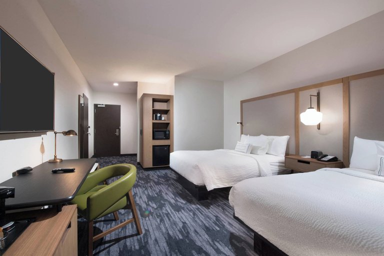 Bedroom 4, The Fairfield Inn and Suites By Marriott Tyler South, Smith