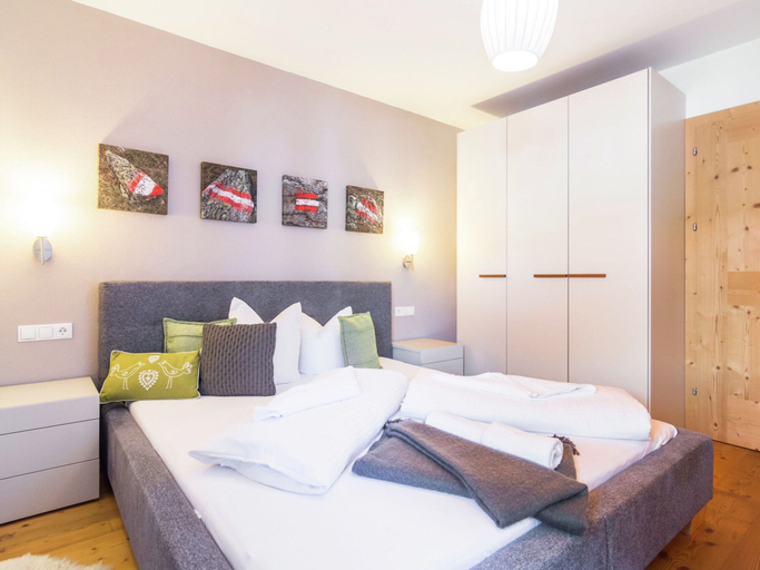 Bedroom 2, Holiday Home With Snow Covered Views, Zell am See