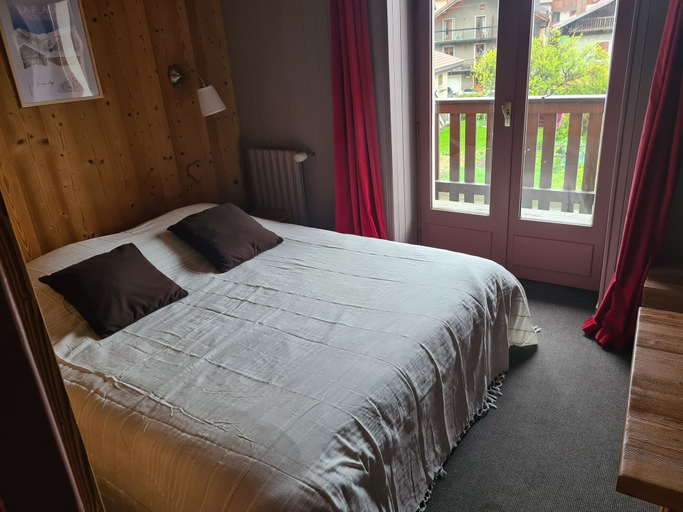 Bedroom 3, Hôtel Restaurant L'Adray, Savoie
