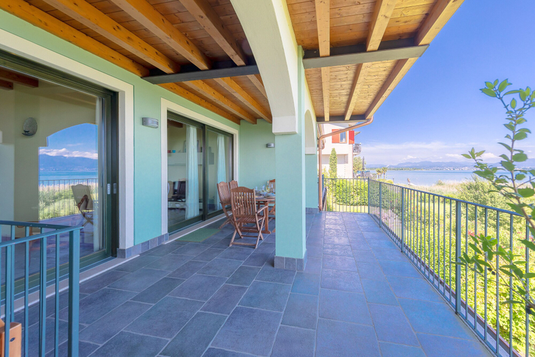 Rooftop terrace, Villa Venezia PT5 Apartment, Verona