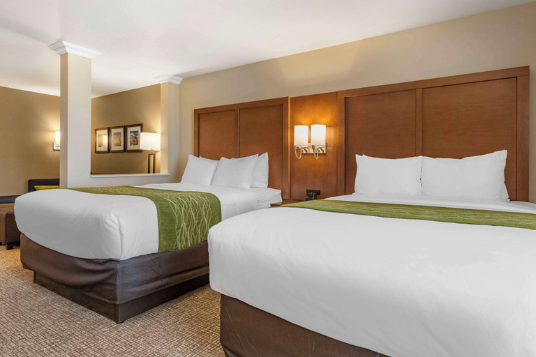 Bedroom 3, Comfort Suites Albuquerque Airport, Bernalillo