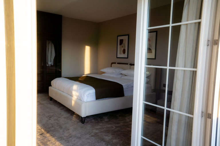 Bedroom, Downtown Apartments, Priština
