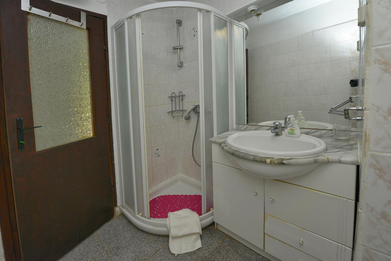 Bathroom 3, Apartment Vilma Funtana, Vrsar