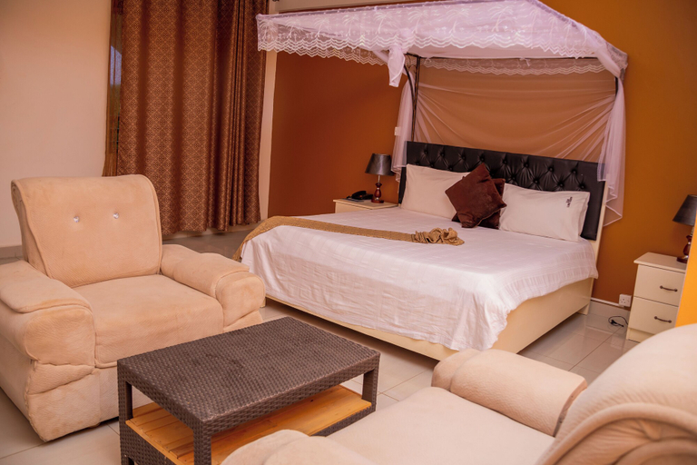 Bedroom 2, Garden Courts Hotel Masaka, Masaka
