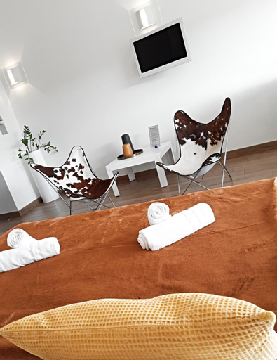 Others 3, Les Suites du Saint Nazaire - Les Balcons de la Cite, Aude