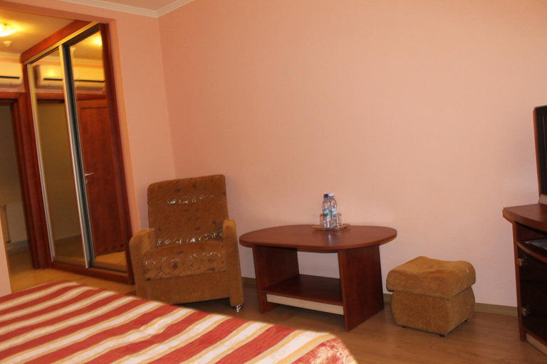 Bedroom, Passage Hotel, Berehivs'kyi