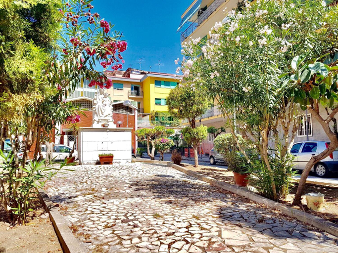 Exterior & Views, B&B Pietrarsa, Napoli