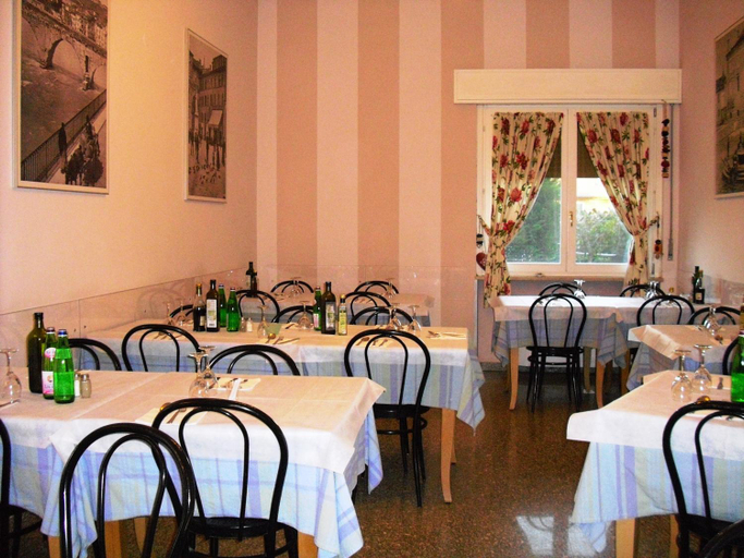 Food & Drinks 3, Girelli Sorelle, Verona
