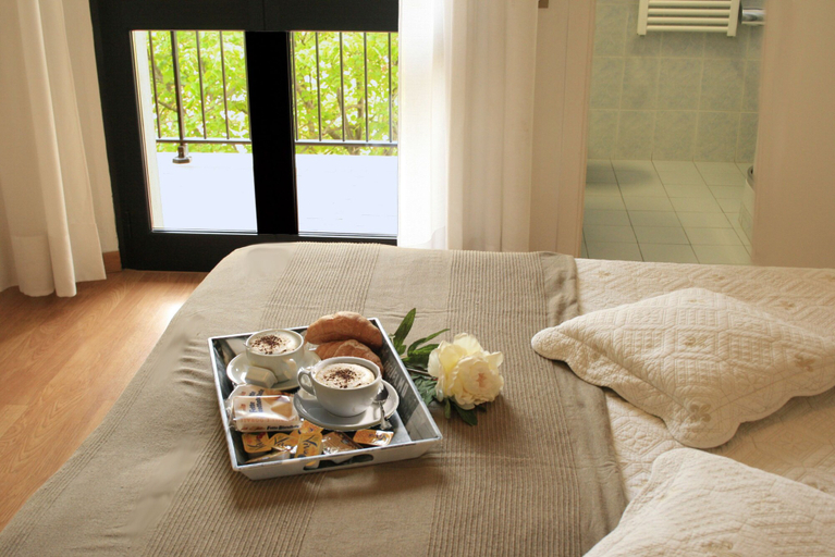 Bedroom 3, Aggravi Hotel, Siena