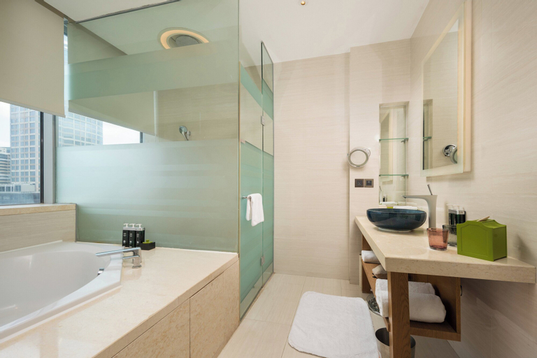 Bathroom 10