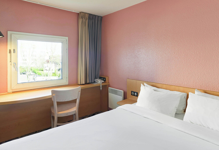 Bedroom 3, B&B HOTEL Orly Rungis Aeroport 3 etoiles, Val-de-Marne