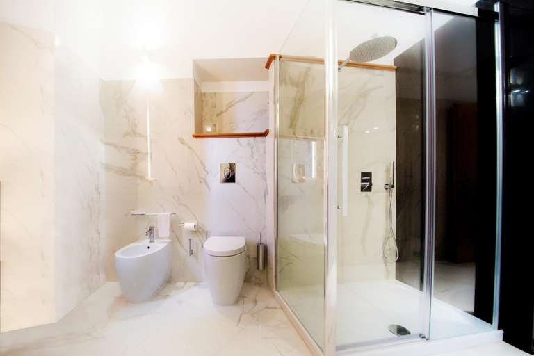 Bathroom 4, Palazzo Tronconi agriturismo, Frosinone