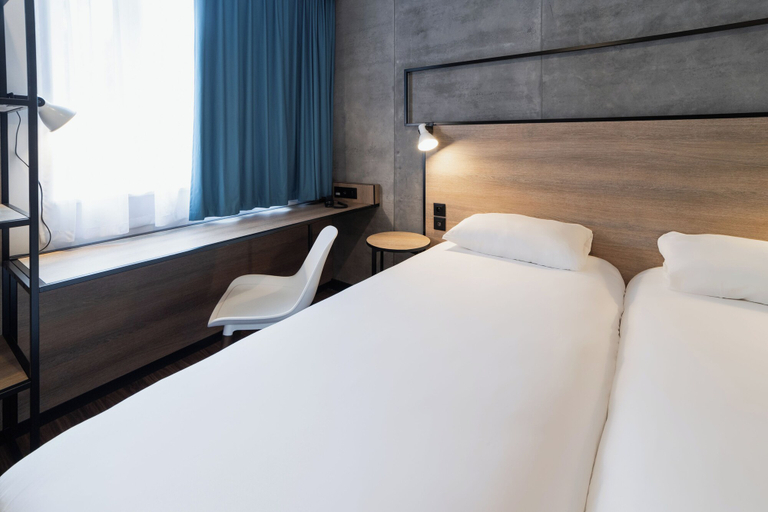 Bedroom 5, ibis Namur Centre, Namur