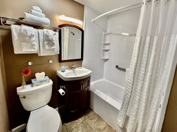 Bathroom 3, Blowing Rock Inn, Watauga