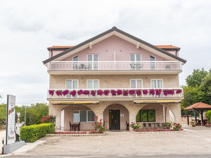 Exterior & Views, Apartment in Imotski Near Blue Lake, Imotski