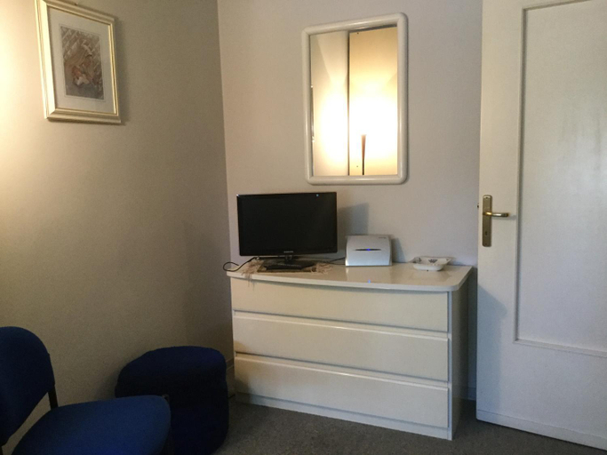 Others 4, Albergo Diana, Padua
