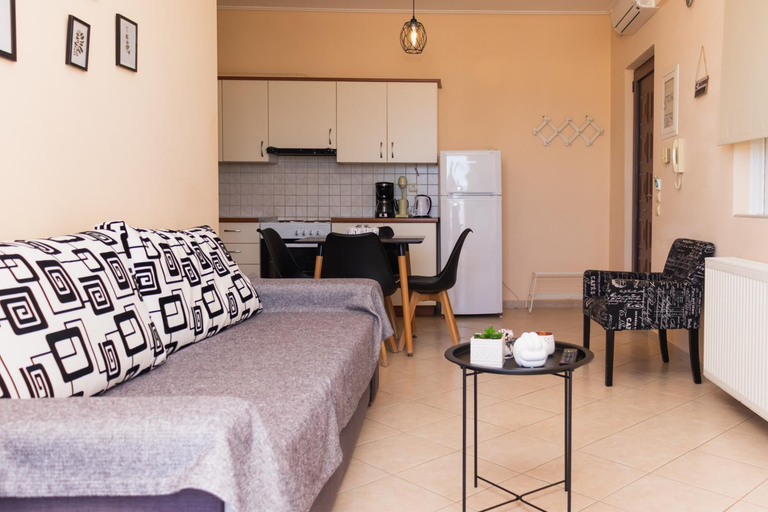 Others 5, Sunday Apartments, Peloponnese