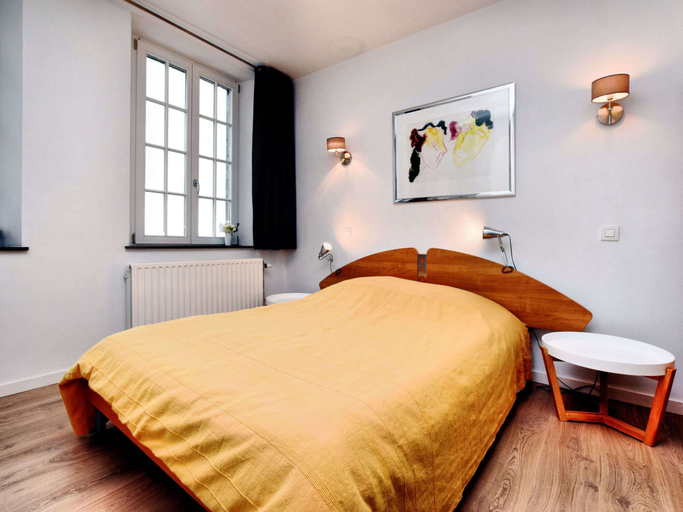 Bedroom 2, Countryside Escape for 9, Namur