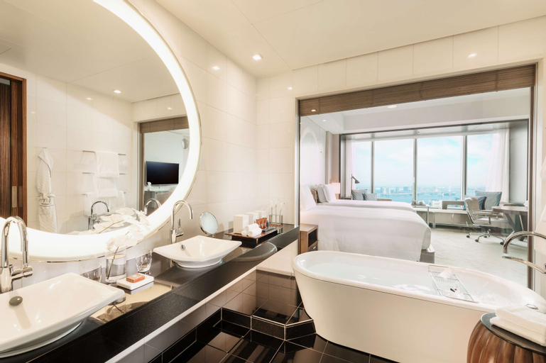 Bathroom 9