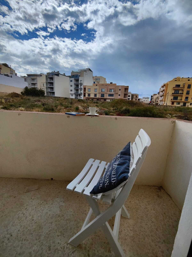 Others 5, Central Marsascala Apt