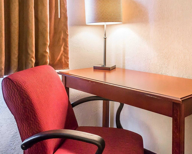 Others 3, Economy Inn and Suites Warren, Trumbull