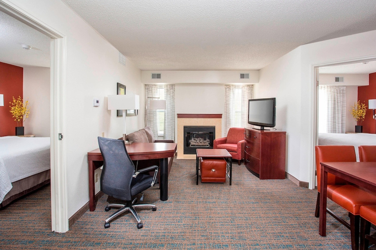 Bedroom 3, Residence Inn by Marriott Topeka, Shawnee