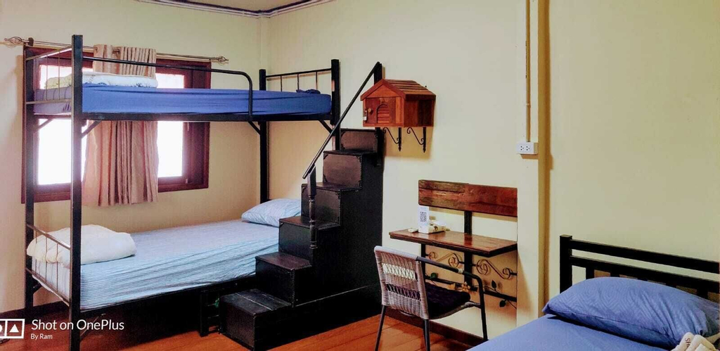 V House, Phra Nakhon Si Ayutthaya