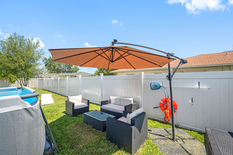 Food & Drinks, Paradise Haven- Amazing 4BR Oasis With Pool, Manatee