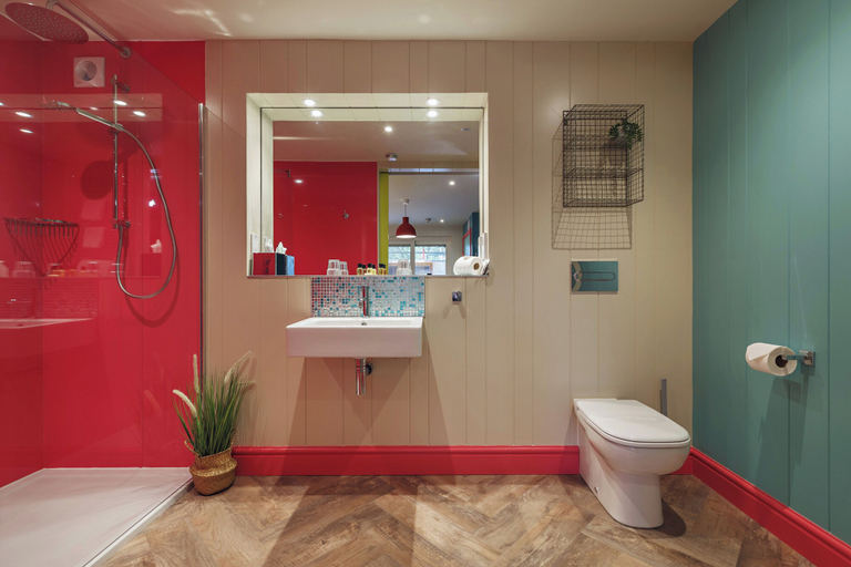 Bathroom 4, Ffolkes, Cambridgeshire