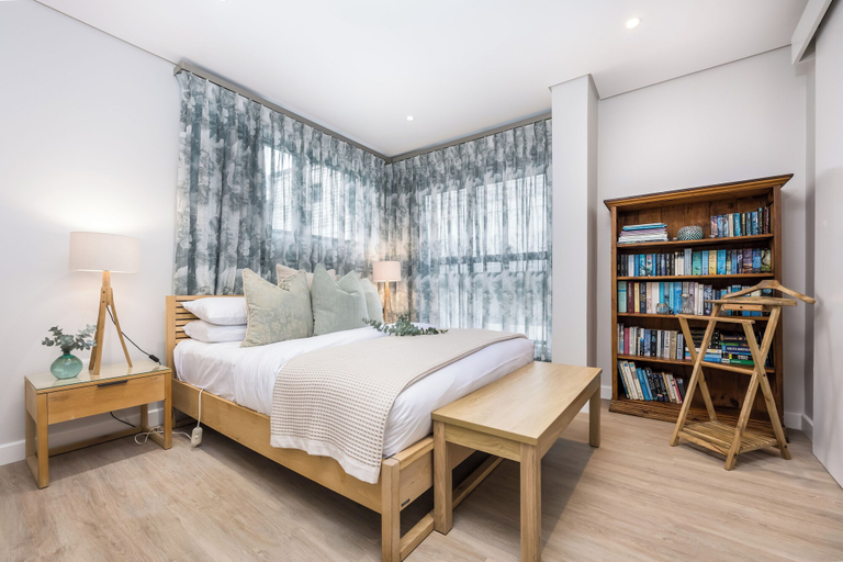 Bedroom 5, Esplanade Hermanus, Overberg