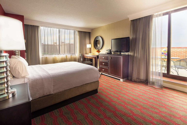 Bedroom 3, LaGuardia Plaza Hotel, New York