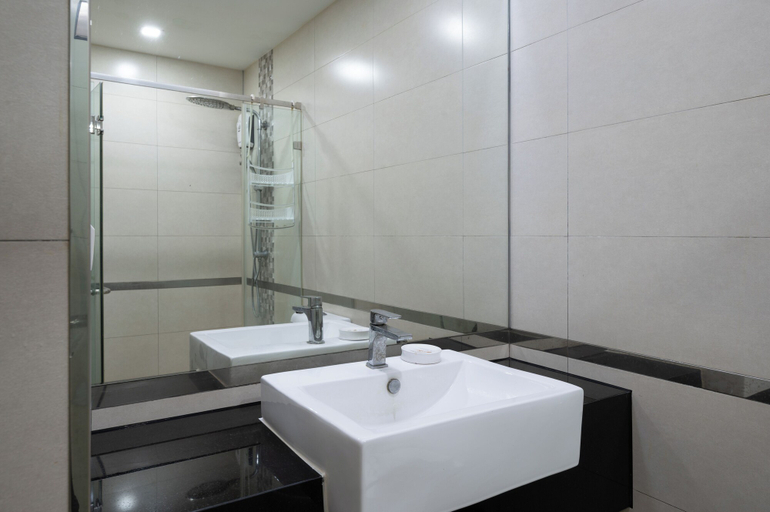 Bathroom 3, Siam Oriental Plaza by Apartwell, Pattaya
