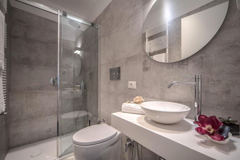 Bathroom 2, City Apartments Cannaregio, Venezia