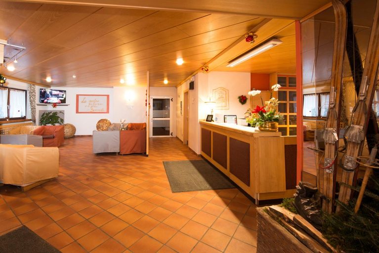 Public Area 2, Hotel Casa Alpina - Alpin Haus, Bolzano