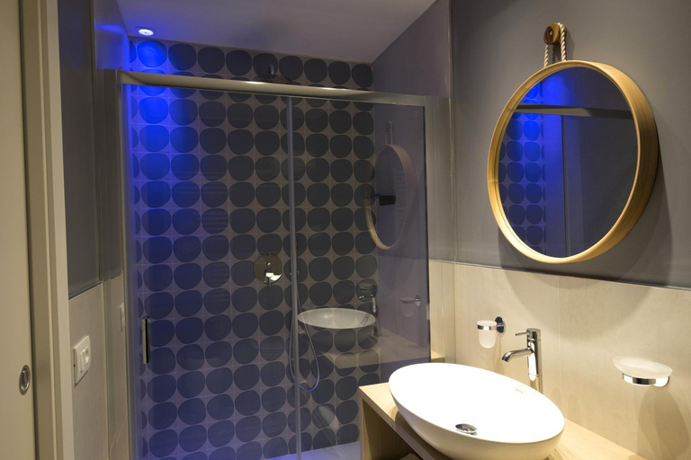 Bathroom 3, Hotel Baia, Rimini