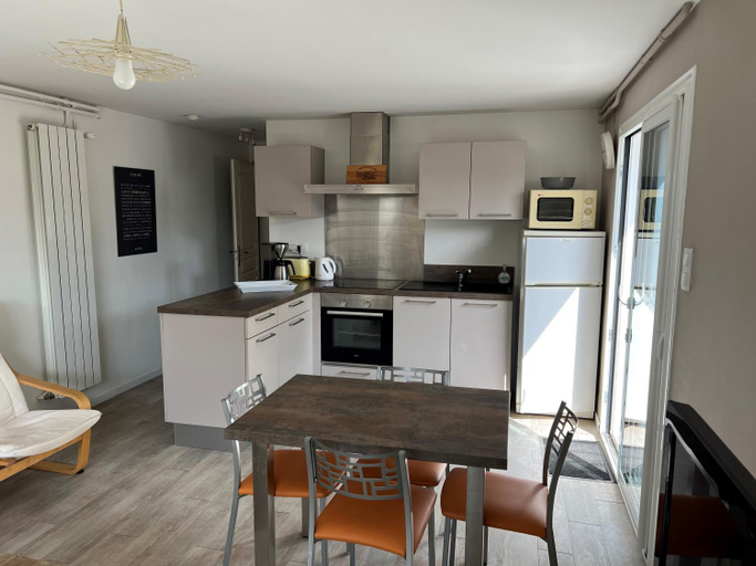 Others 3, Villa Louizanne, Charente-Maritime