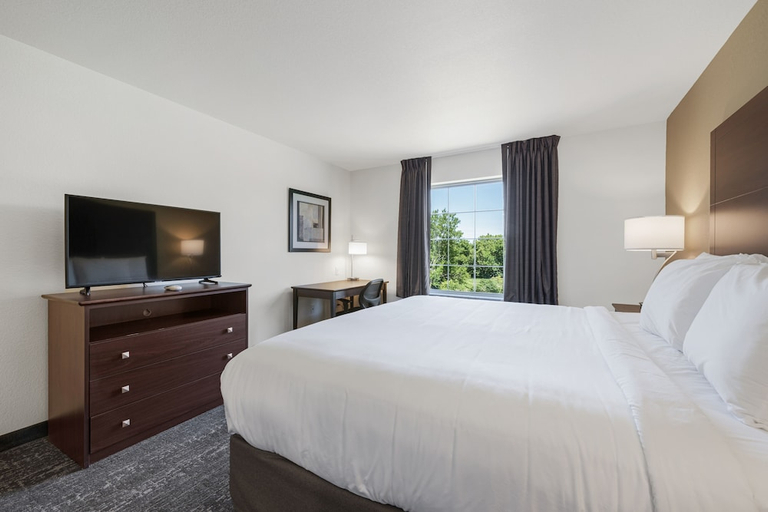 Bedroom 3, Cobblestone Hotel & Suites - Urbana, Champaign