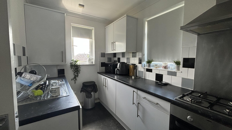Private kitchen 3, Romford Cozy Retreat, London