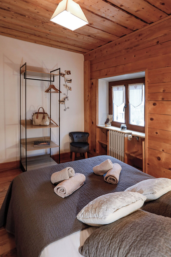 Bedroom 3, Auberge Les 2 Moucherolles, Isère