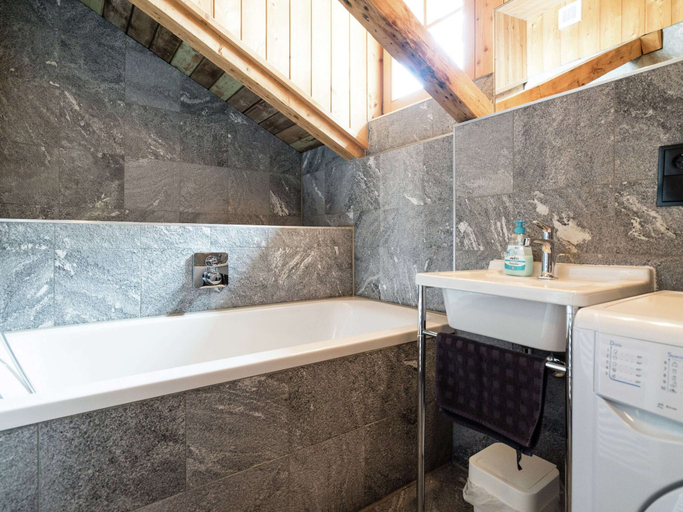 Bathroom, Idyllic Chalet in Kaprun near Ski Area, Zell am See
