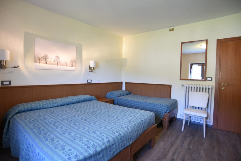 Bedroom 2, Albergo Bucaneve, Modena
